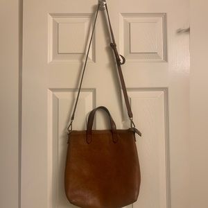 Madewell small Transport crossbody bag in English Saddle.